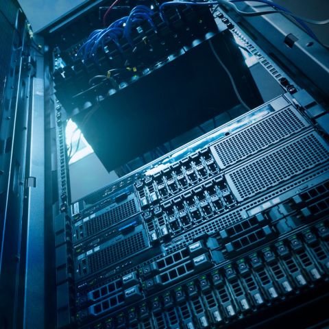 Choosing the Best Server OS for Your Small Business