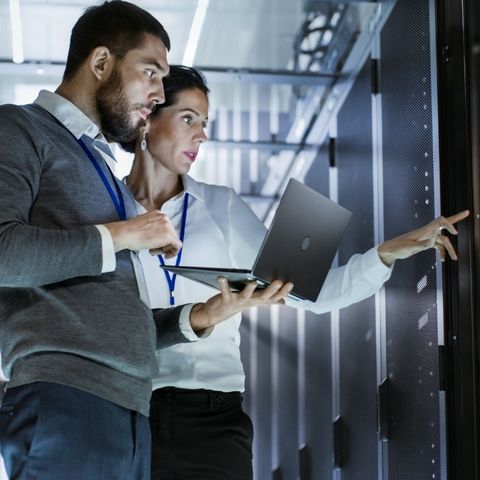 Data Centers vs. Cloud Computing: What’s the Difference?